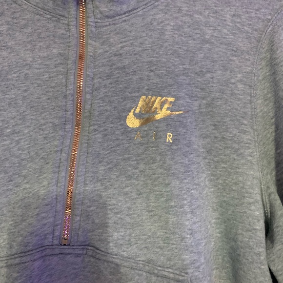 Women’s grey Nike 1/2 zip - Picture 4 of 7